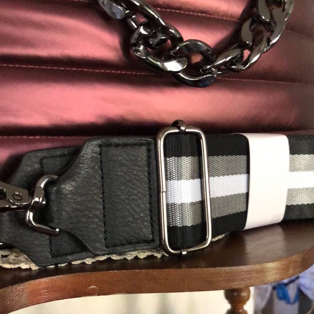 NWT THINK ROYLN Hobo w/ Chunky Chain & Fashion Straps - Picture 7 of 7